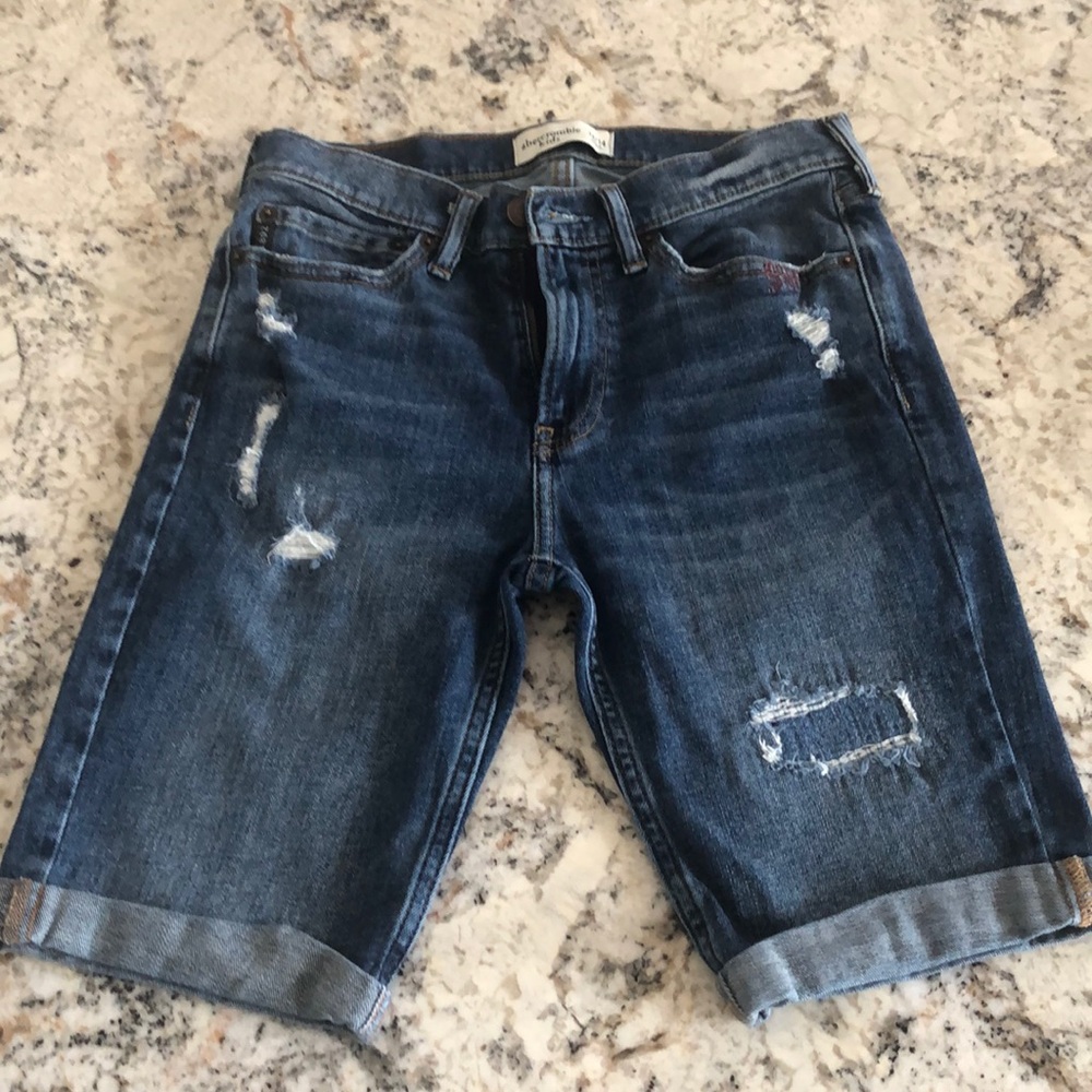 Abercrombie Kids short jeans